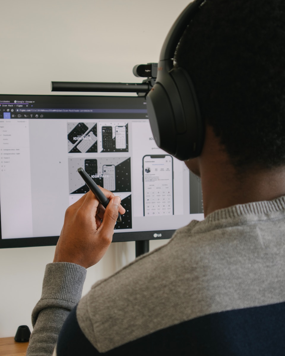 Digital Products for Freelancers: 10 Smart Ways to Turn Existing Skills Into Income
